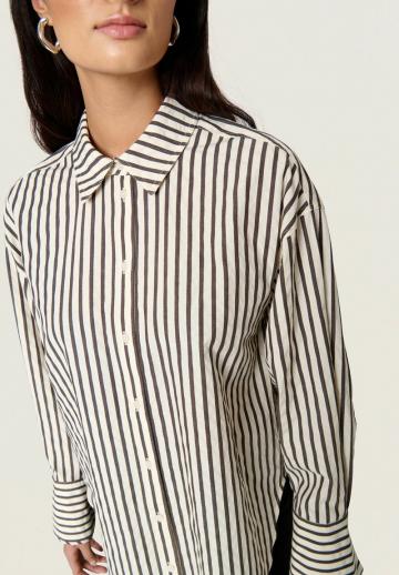 Длинная блузка