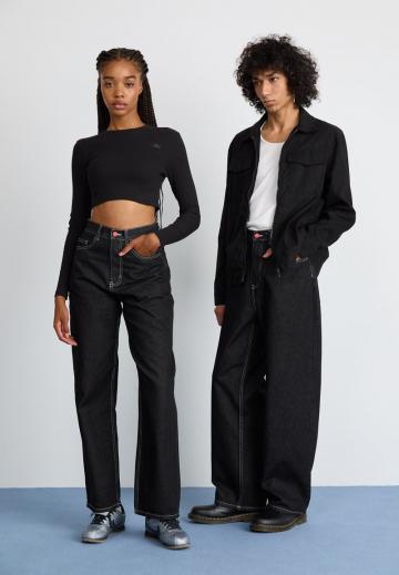 Свободные джинсы