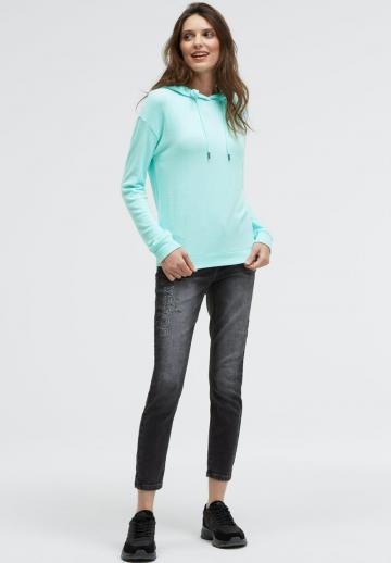 Пуловер с капюшоном