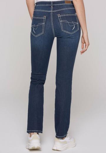 Узкие джинсы