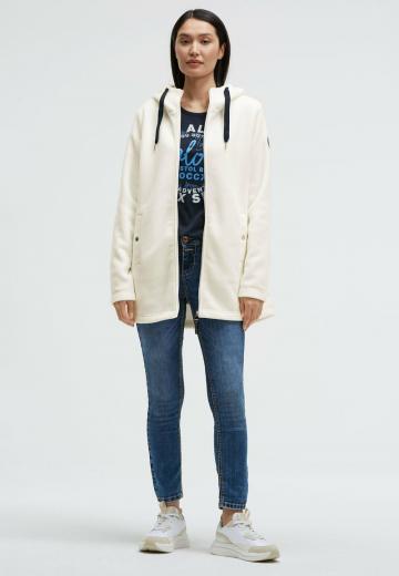 Короткое пальто