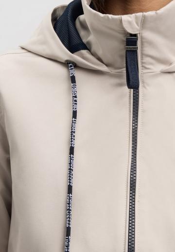 Короткое пальто