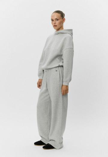 Пуловер с капюшоном