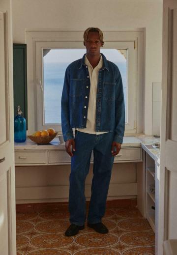 Джинсовая куртка