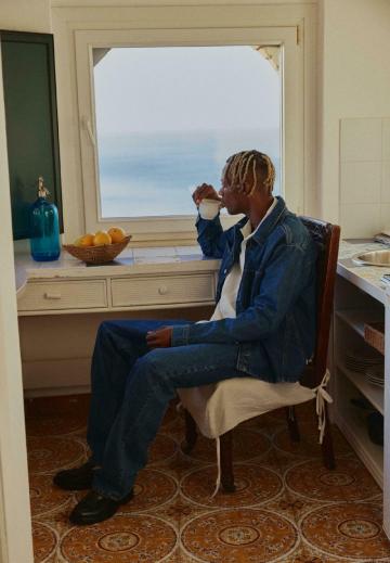 Джинсовая куртка