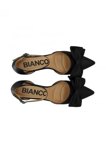 Туфли с ремешком