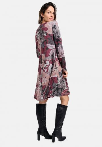 Вязаное платье