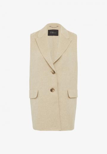 Длинный жилет