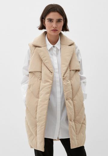 Длинный жилет