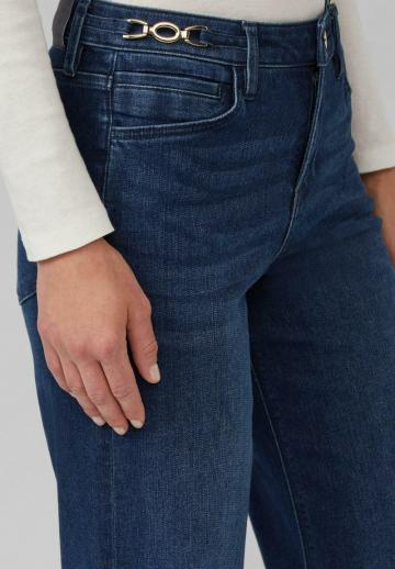 Клешеные джинсы