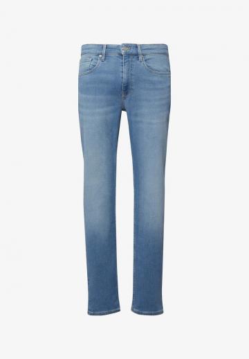 Узкие джинсы