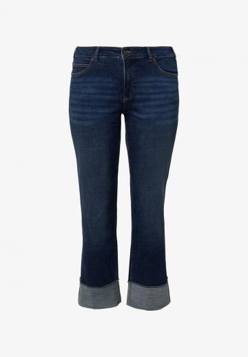 Прямые джинсы