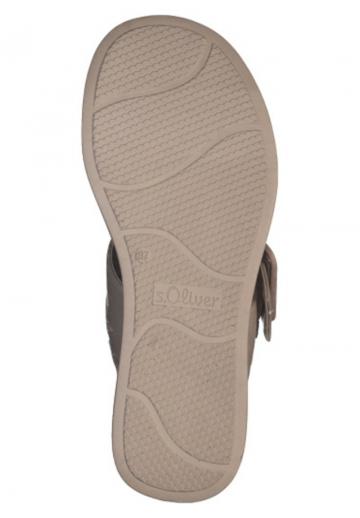 Босоножки на танкетке