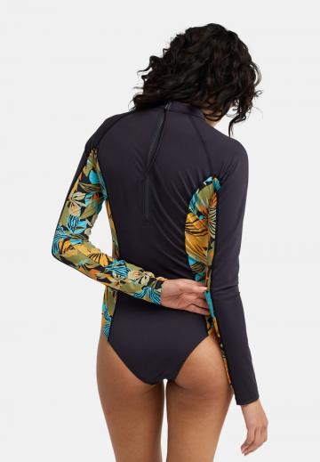 Слитный купальник