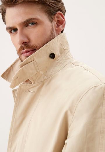 Короткое пальто