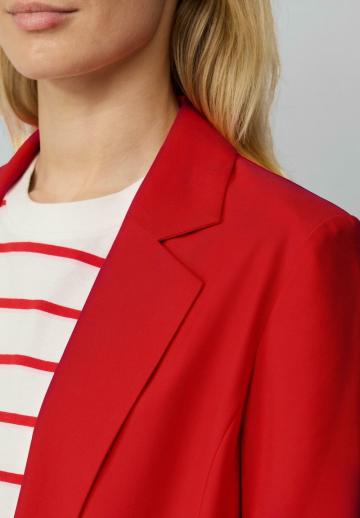 Короткое пальто