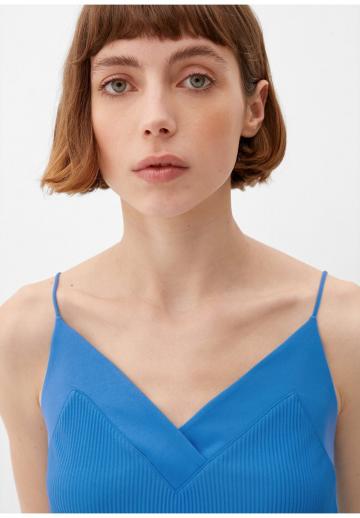 Топ на бретельках