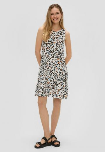 Короткое платье