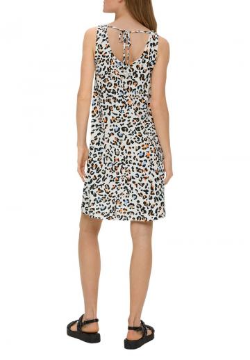 Короткое платье