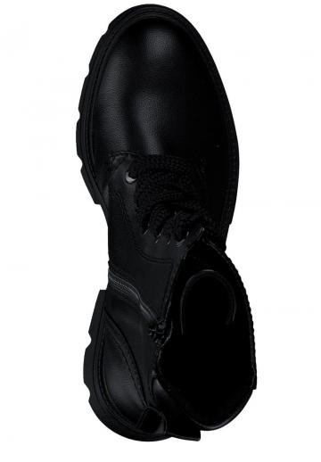 Ботинки на шнуровке