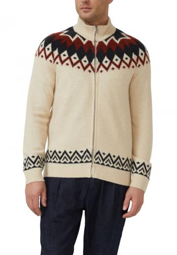 Вязаная кофта