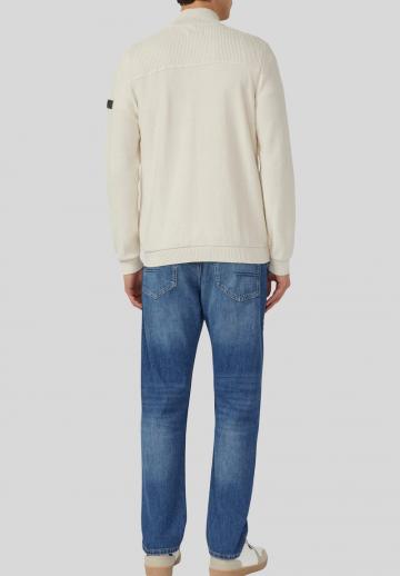 Вязаная кофта