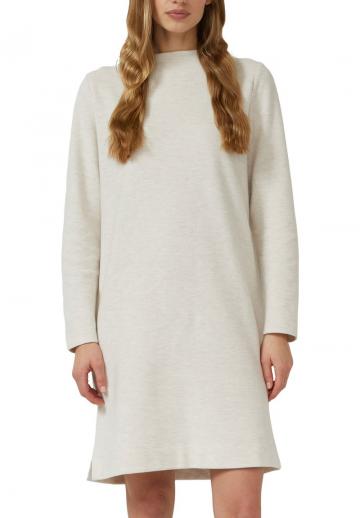 Вязаное платье