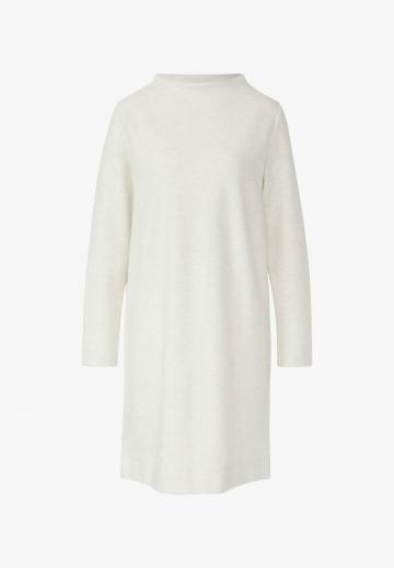 Вязаное платье