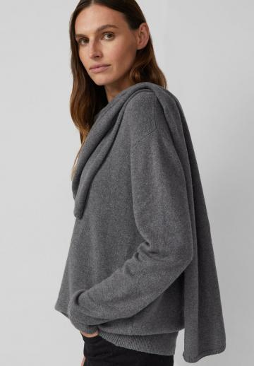 Длинный пуловер