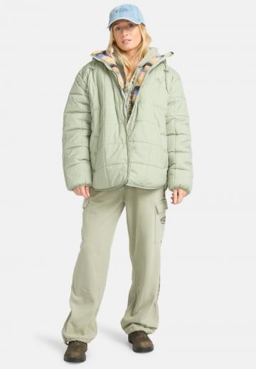 Брюки с накладными карманами