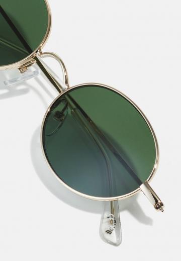 Солнечные очки