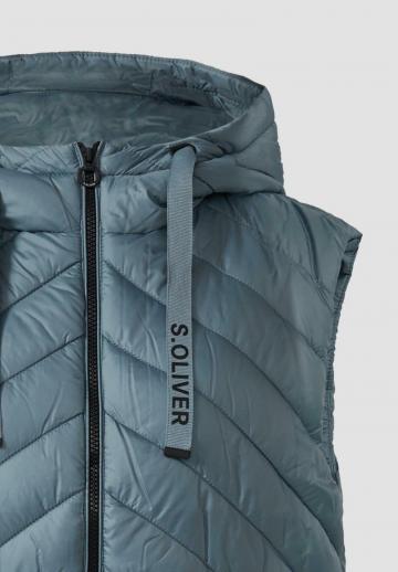 Стеганый жилет