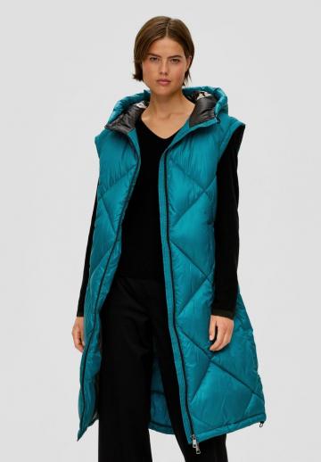 Длинный жилет