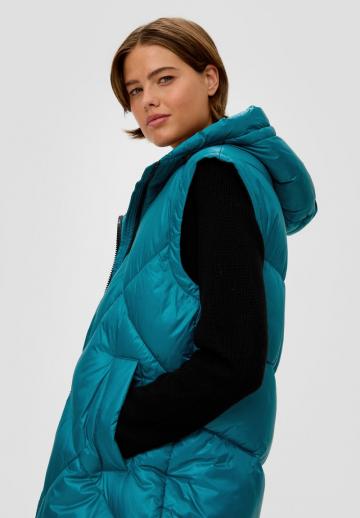 Длинный жилет