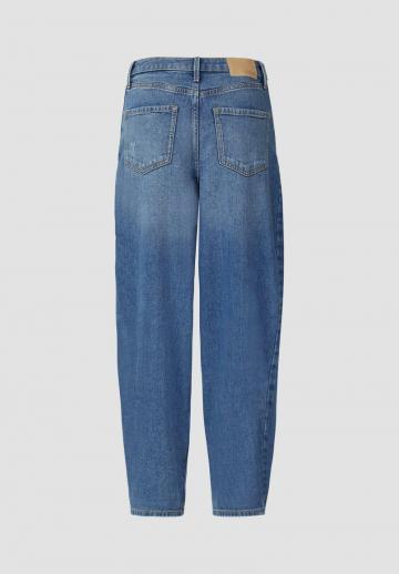 Короткие джинсы