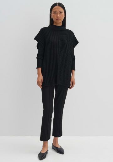 Пуловер без рукавов