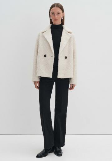 Клешеные джинсы