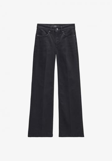 Клешеные джинсы