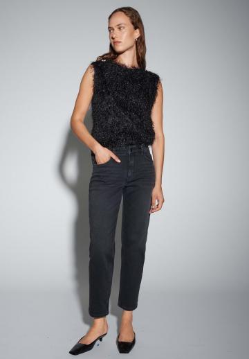 Прямые джинсы