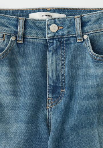 Свободные джинсы