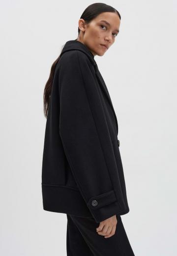 Шерстяное пальто