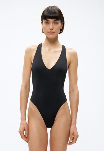 Слитный купальник