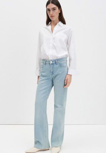 Прямые джинсы