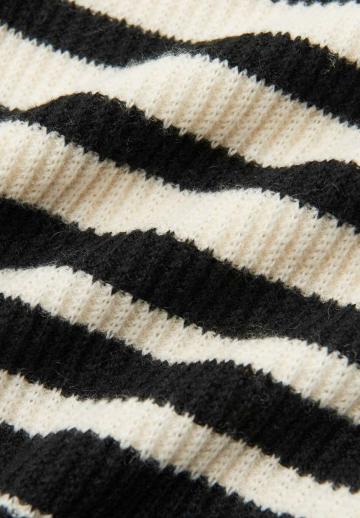 Пуловер с рукавом три четверти