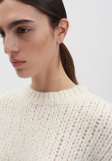 Пуловер с рукавом три четверти