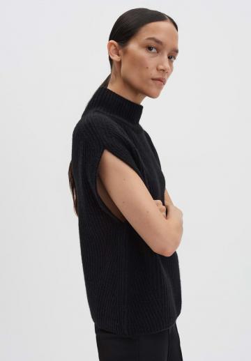 Пуловер с коротким рукавом