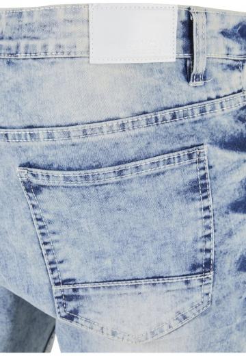 Узкие джинсы