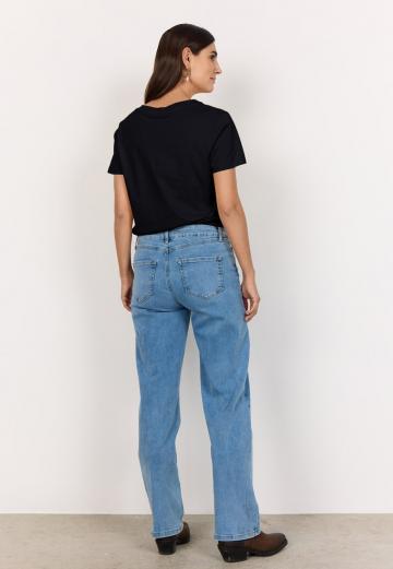 Прямые джинсы