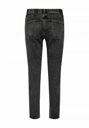 Узкие джинсы