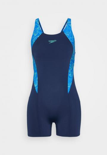 Слитный купальник